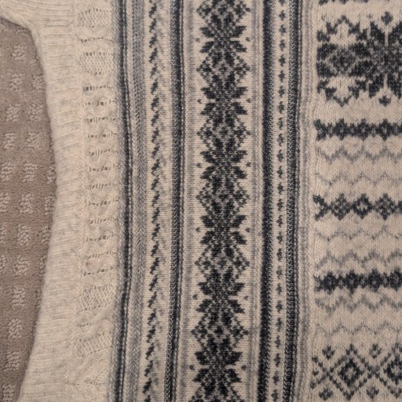 CAbi Chalet Fair Isle Pullover Sweater Oversized - Women's sz S - Picture 5 of 8